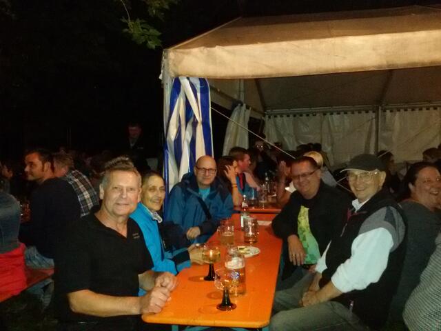 .. beste Stimmung bei lauer Sommernacht ..