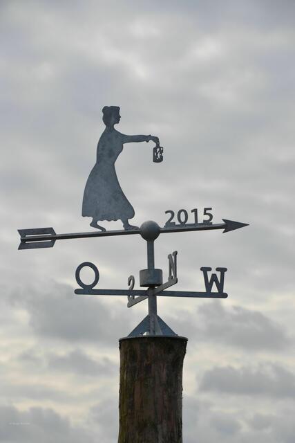 Ein Windmesser auf der Spitze des Aussichtsturmes an Maleens Knoll erinnert an das junge Mädchen Maleen aus St. Peter, das hier vergeblich auf ihren Liebsten wartete (Foto: Katja Woidtke)