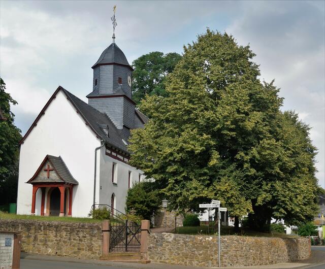 Das Kleinod von Reiskirchen. Innenraum siehe: http://www.myheimat.de/huettenberg/kultur/ein-kleinod-d2434064.html