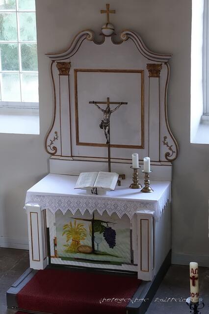 ..der Altar
