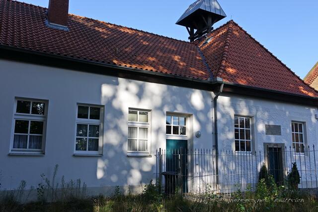 ...die angebaute Kapelle