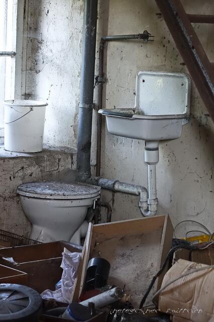 ..übrig gebliebene Requisiten der Fremdnutzung...