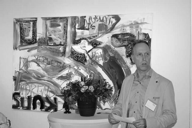 Herr Edmund Rohde vom Netzwerk Kultur im Hildesheimer Land - Impressionen der Ausstellung "KUNSTVERNETZT" 2016 in Nordstemmen | Foto: Martina Rick