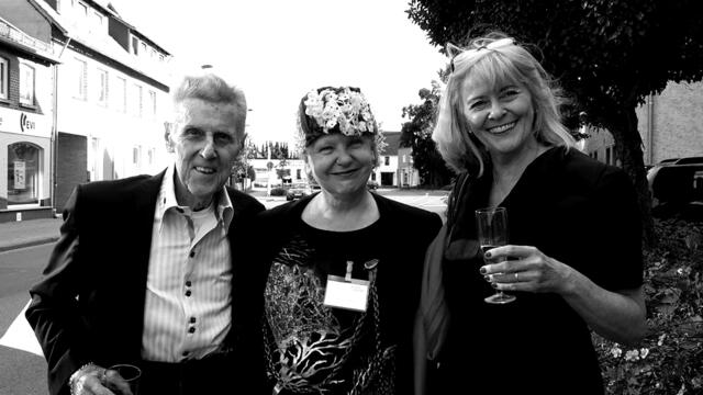 Kunst verbindet - "Treffen mit amerikanischen Wurzeln" Ed Preijs, Marianna Biuchwald und Angela Preijs anläßlich der Ausstellung "KUNSTVERNETZT" 2016 im Kunsthaus Nordstemmen
