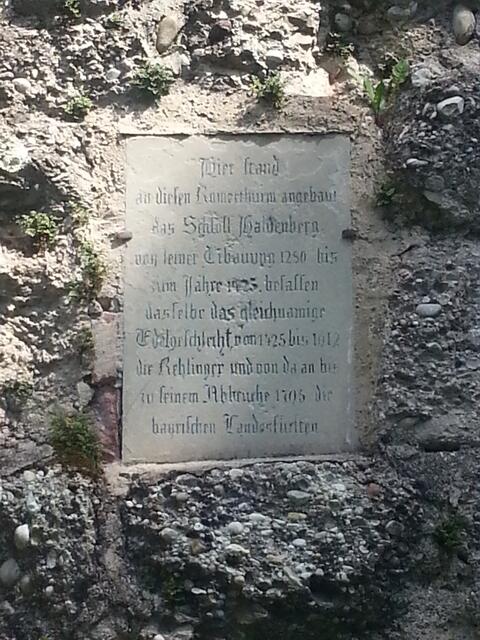 Hinweistafel am Wehrturm