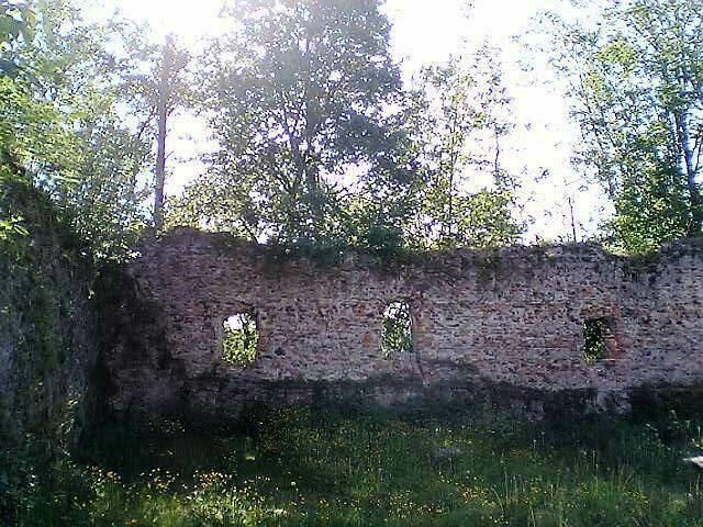 ehem. Aussenmauer des Herrenhauses (Richtung Südwest)