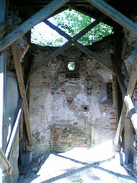 Innenraum der ehemaligen Burgkapelle (2012)