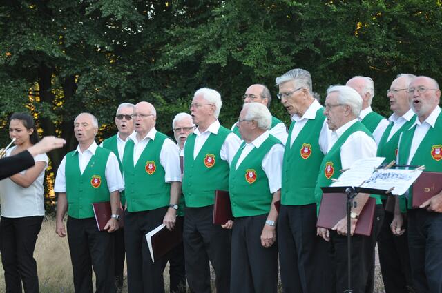 Impressionen: Gedichte und Gesang zum 150. Geburtstag von Hermann Löns am 29. August 2016 - der Männerchor Müden