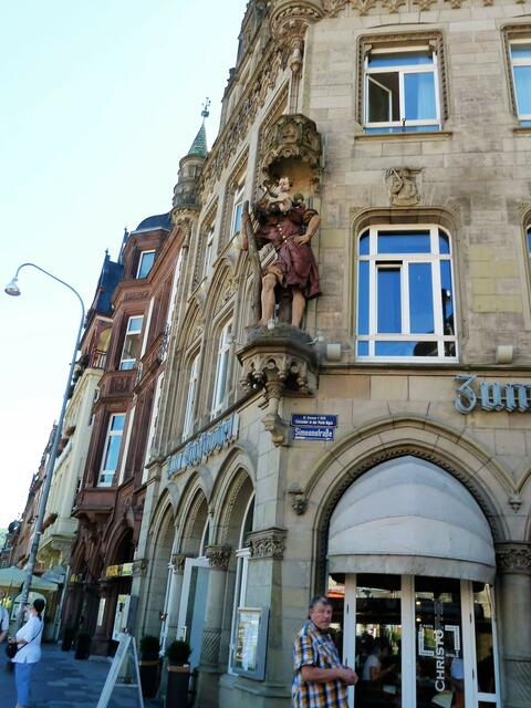 Hl.Figur an der Hausecke
