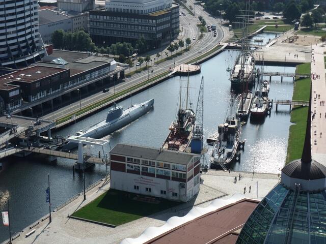 Blick vom Aussichtsplattform SAIL City  U-Boot Wilhelm Bauer