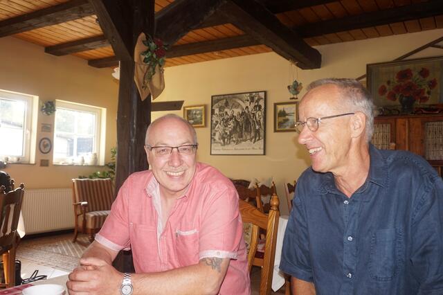 Beim Ausklang im Café im Kuhstall in Großmoor war dann auch Ortsverbandsvorsitzender Thomas Müller dabei.