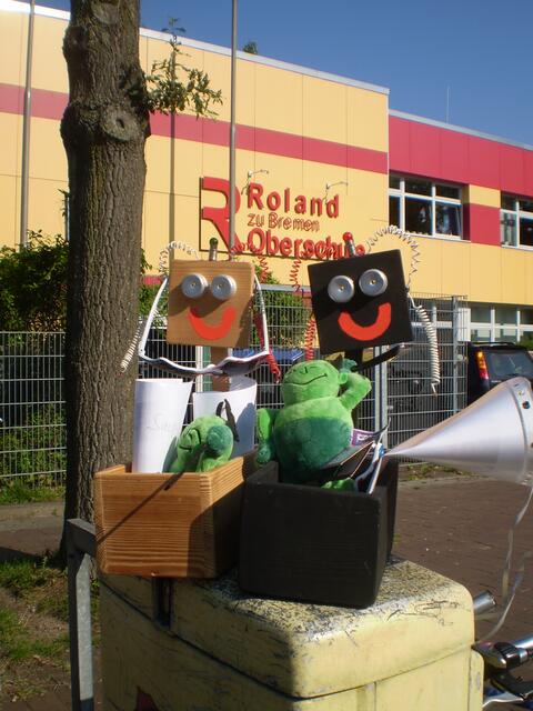 Obama-BAKI mit GRÜNHOLD am 8. September 2016 vor der Roland zu Bremen Oberschule