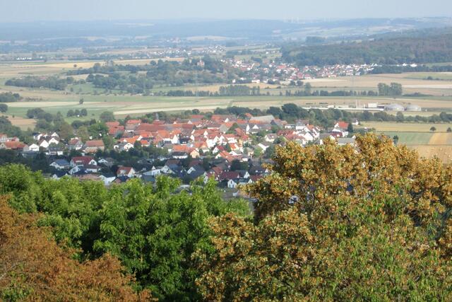 Der Blick auf den Ebsdorfergrund in Richtung Wittelsberg.