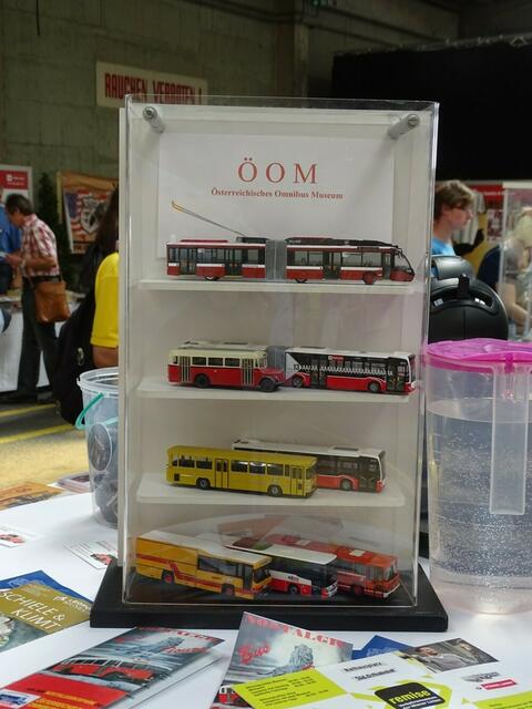 Tramwaytag Wien 2016 - Auch das Österreichische Omnibusmuseum mit Sitz in Wien war vertreten. Vermietet Ausflugsfahrten in historischen Nahverkehrsfahrzeugen. Einen Blick auf seine Schätze kann man hier werfen: http://www.omnibusmuseum.at/?galerie1
