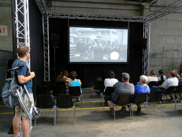 Tramwaytag Wien 2016 - Interessante Filmvorträge in einem eigens eingerichteten Hallenkino.
