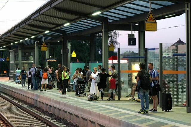 Am Bahnsteig in Stadtallendorf