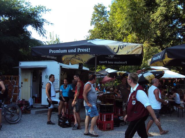 Offingen, "Radlertankstelle"