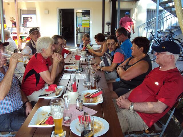 Mittagspause im Dillinger Eichwald