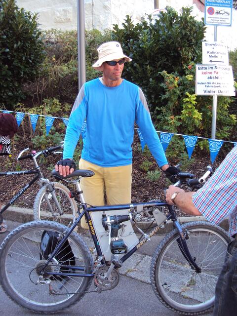 Dillingen; Elektroantrieb eines Radlers