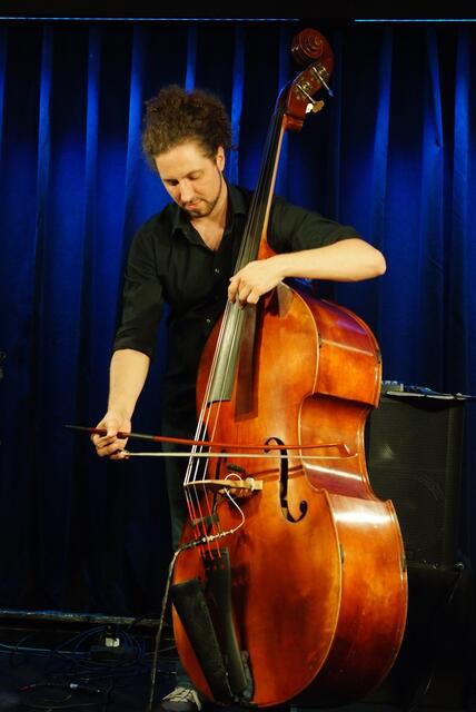 Peter Schwebs - Bass