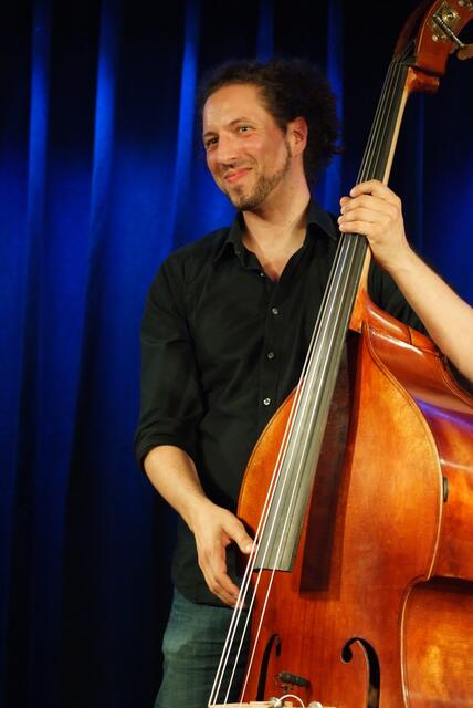 Peter Schwebs - Bass
