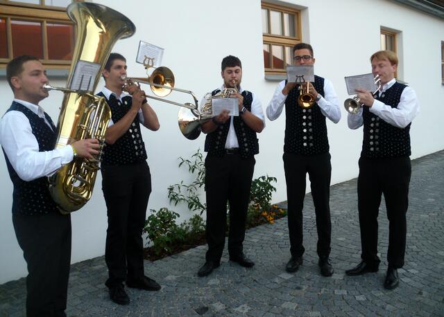 Musikalisch umrahmte die Feierstunde eine Abordnung des Wittelsbacher-Land-Orchesters