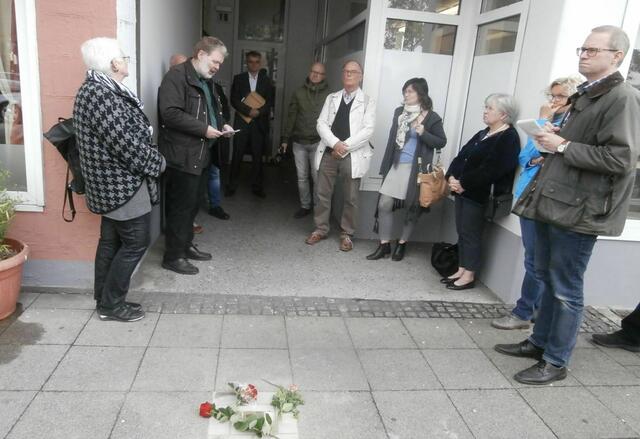 Vahrenwalder Straße 18: Dr. Peter Schulze, großer Kenner des Judentums, berichtet aus dem Leben des Arztes.