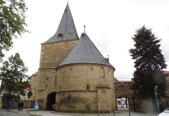 Das Breite Tor war ein starkes Bollwerk und im Spätmittelalter das wichtigste Stadttor.