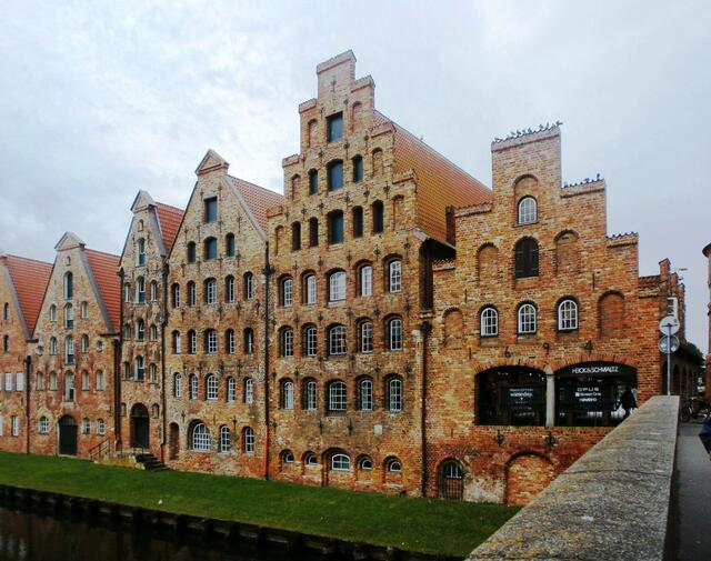Die alten Salzspeicher Lagerhäusern an der Trave. Erbaut wurden sie zwischen 1579 und 1745.
