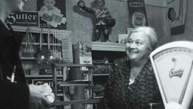 Erika Wackernagel als Mutter Rasch im Tante Emma Laden | Foto: © Bild: www.wagnerfilm.de CC