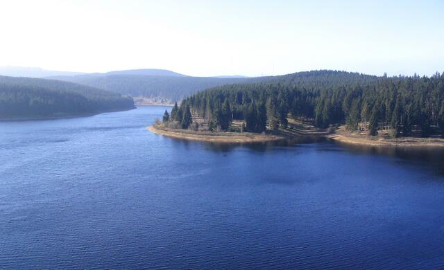 ...hat glasklares Trinkwasser.
