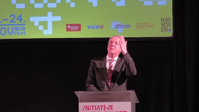 Und weil es an diesem Abend auch um das Klima und das Wetter geht...