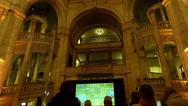 Der Kuppelsaal des Neuen Rathauses bildet einen schönen Rahmen dazu.