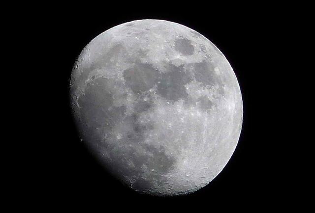 Nachdem er als Elfjähriger 1969 die erste Landung auf dem Mond am Fernseher verfolgt hatte, stand für ihn fest, dass er Astronaut werden wollte. | Foto: Christel Wolter