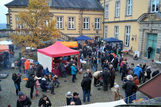 Im Schloßhof