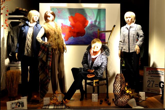 BURGDORFER STRASSENGALERIE 2016. Fotografie "Mystic - Image - Transfer" von Susanne Schumacher.