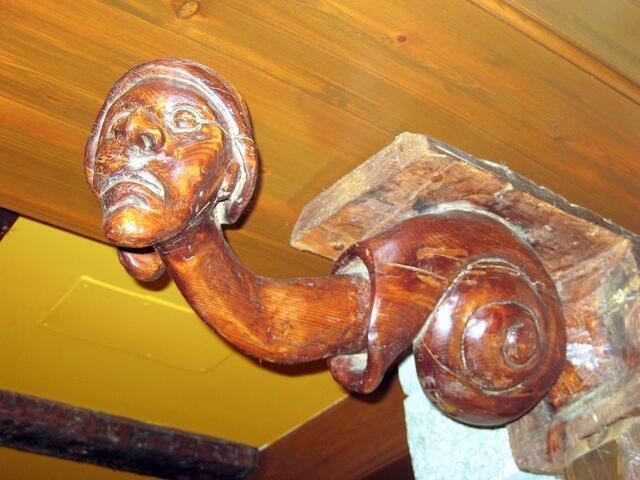 Der Schneckenmensch im Hotel „Hospital de Benasque“