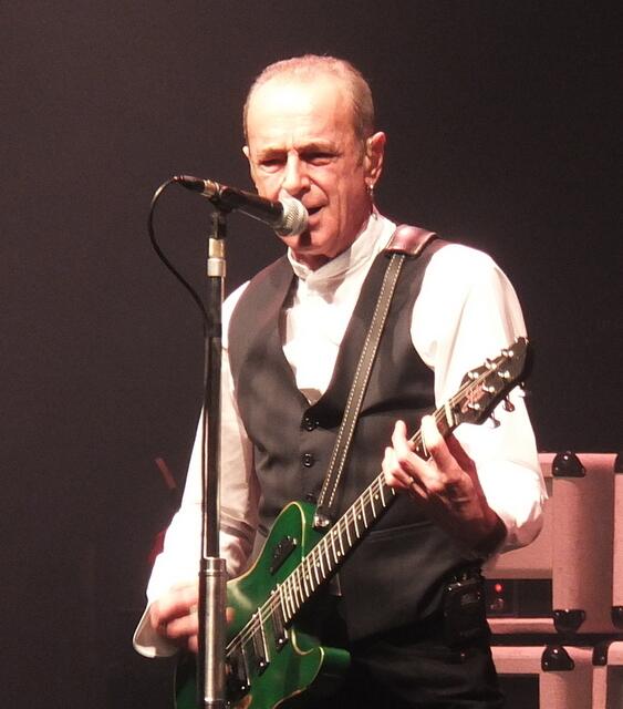Francis Rossi und seine grüne Gitarre