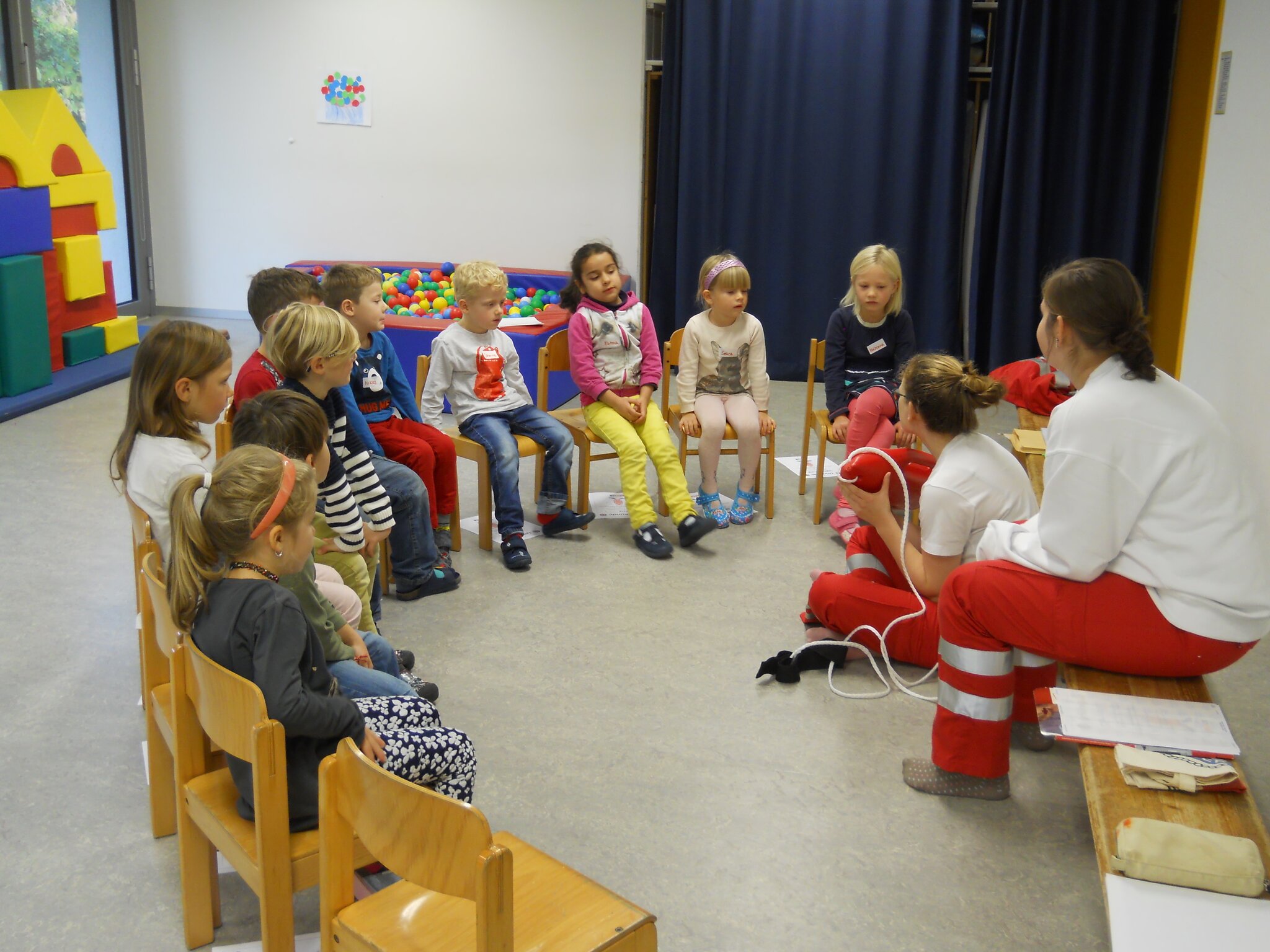 Wasserwacht im Kindergarten - Aichach