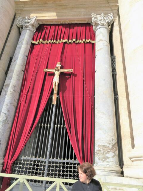 Könnte das Fenster des Papstes sein.