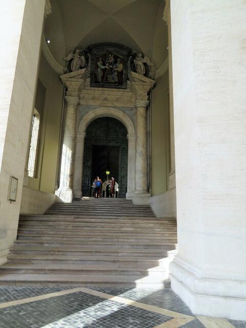 Nebengang mit Schweizer Garde