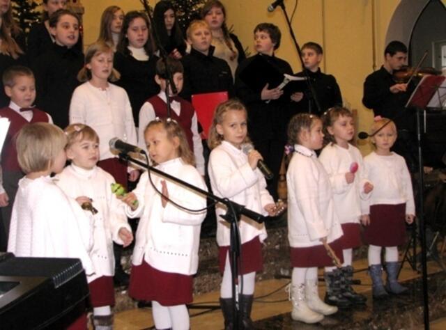 Geförderter Kinderchor des Deutschen Freundeskreises DFK in Ratibor-Studen > http://www.agmo.de/ | Foto: wie vor