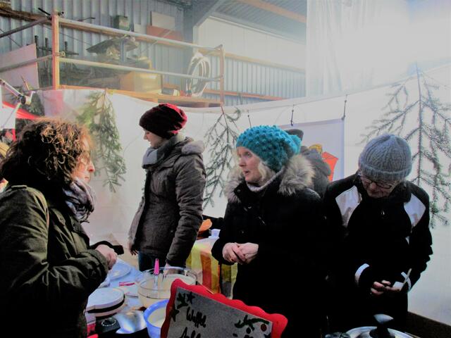 Andrang bei der Flohkiste