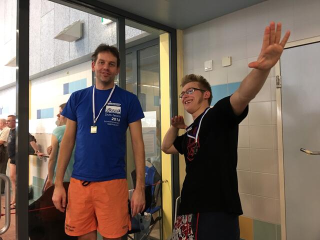 Der Einsatz hat sich für Felix Schneider (rechts) gelohnt ;-)
