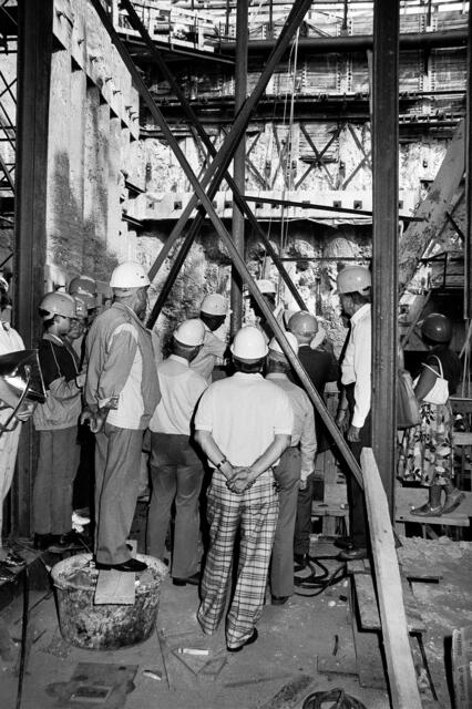 Besichtigung der U-Bahn-Baustelle am Beginn der Hildesheimer Straße.