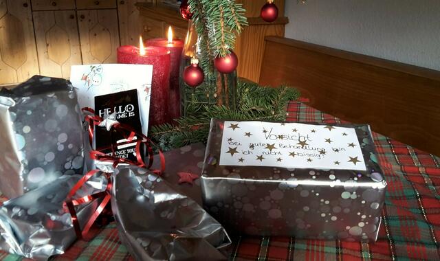 Puhh, Glück gehabt! ... und viele hübsche Päckchen warten auf´s Auspacken.