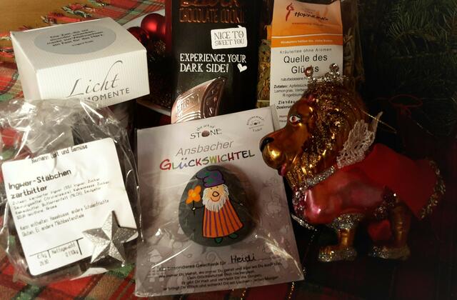 Schon ist ausgepackt und die vielen neuen Schätze brauchen ein hübsches Fleckchen.