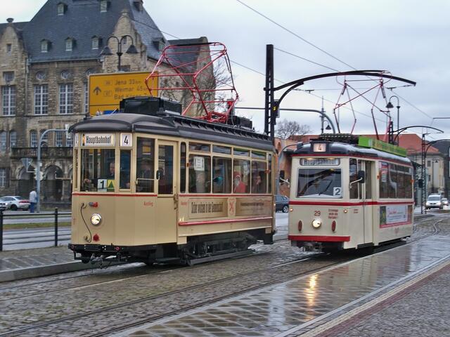 Wagen 17+29 Haltestelle Theaterplatz