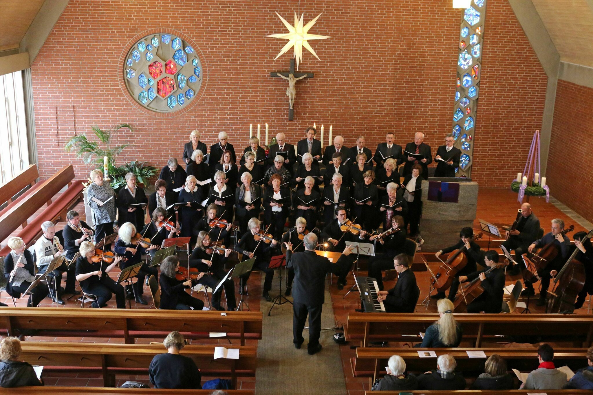 Adventsmusik in der MartinLutherKirche in Kirchhain Kirchhain