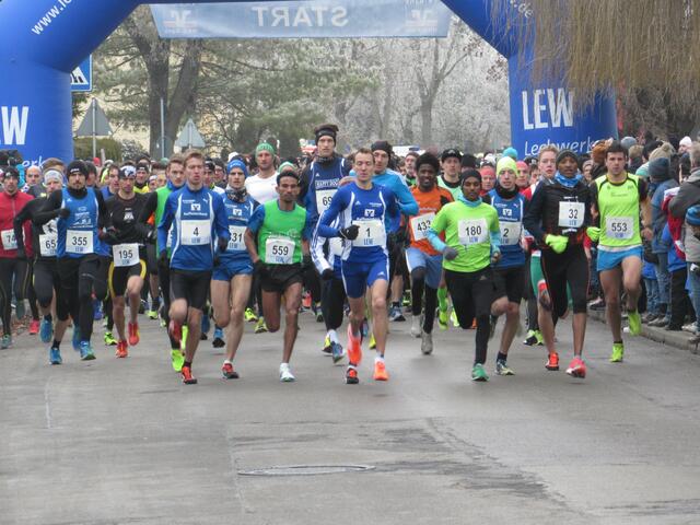 Start zum 50. Gersthofener Silvesterlauf